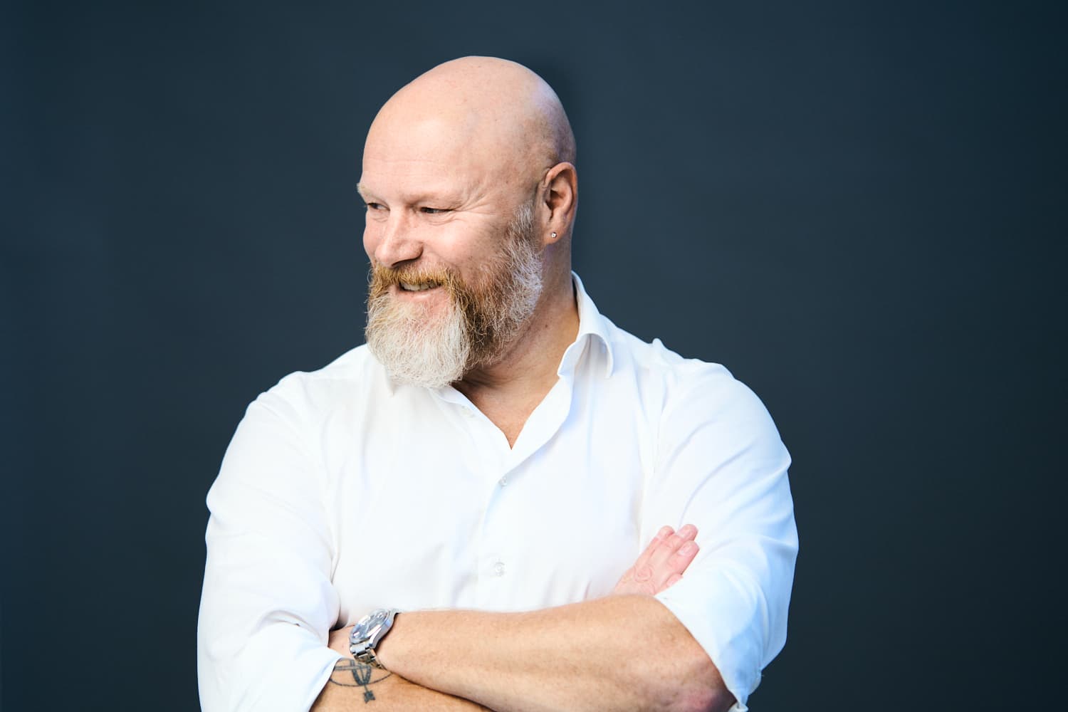 Mads Steffensen – SKARP MODERATION, NÆRVÆR OG STÆRK FORMIDLING