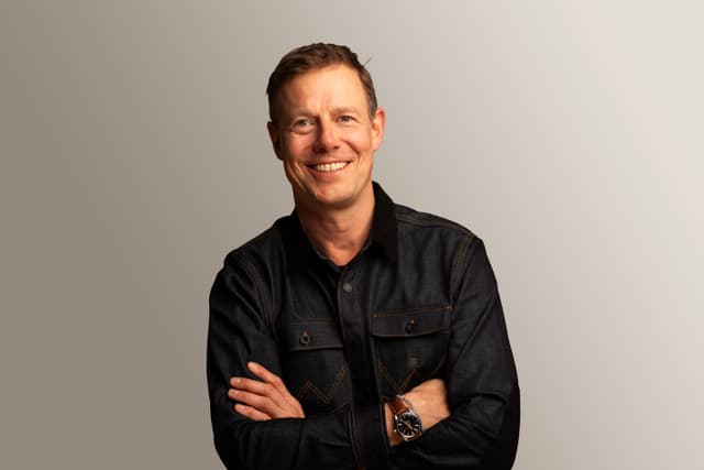 Hvad er det bedste der kan ske? Et foredrag om mod | Microphone